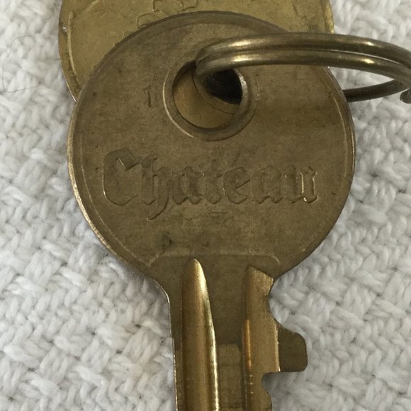 VTG Chateau Lock With 2 Keys - Picture 5 of 10